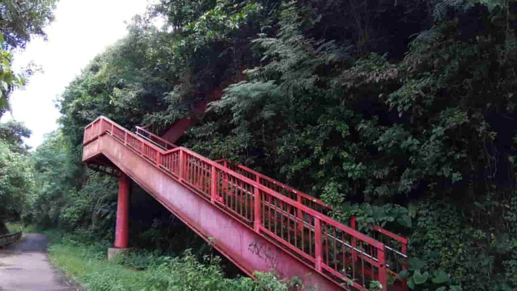 比謝川の陸橋