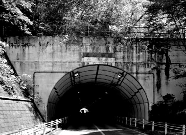 東山トンネル（東山隧道）の外観