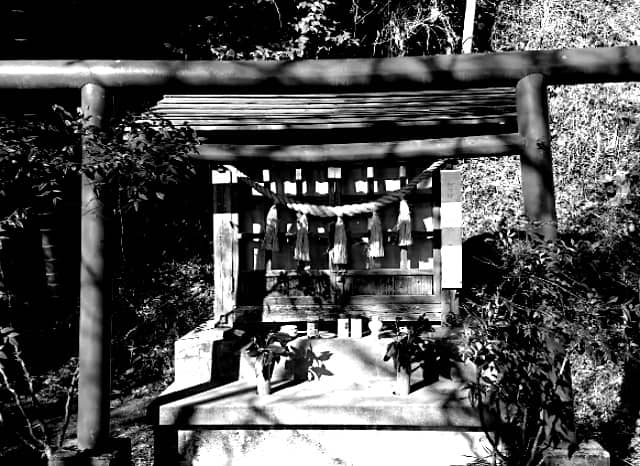 稲荷神社（黄金の蛇出現地）の外観