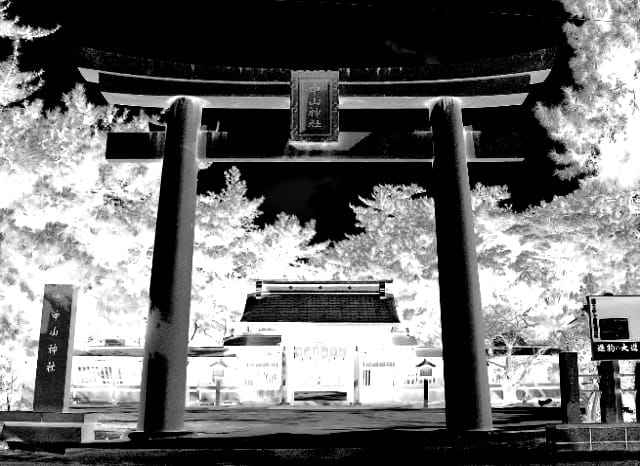 中山神社の外観