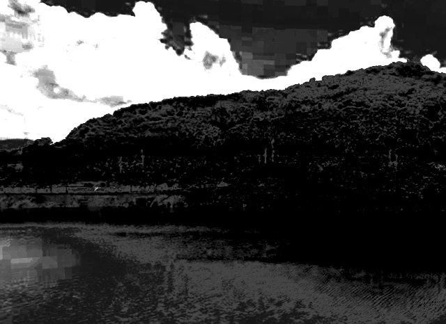 八幡池の外観
