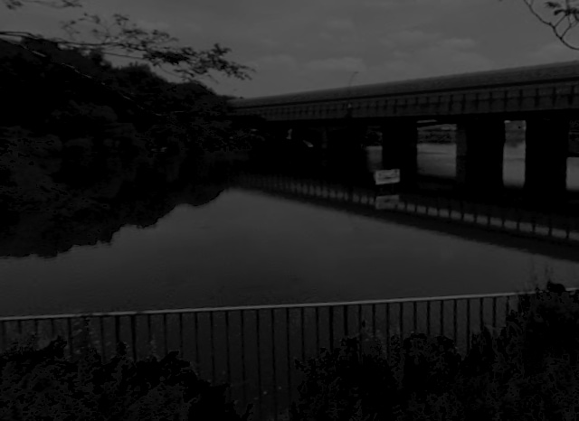 紫金山公園（釈迦ヶ池）の外観