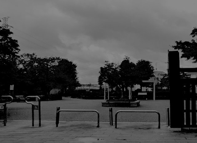 耳原公園の外観