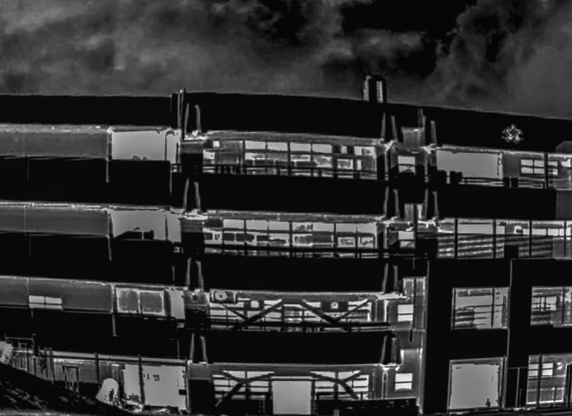 SOSやめてください（吹田市立山田第二小学校）の外観