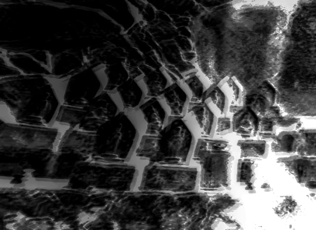 河内七面山神社横の洞窟の外観