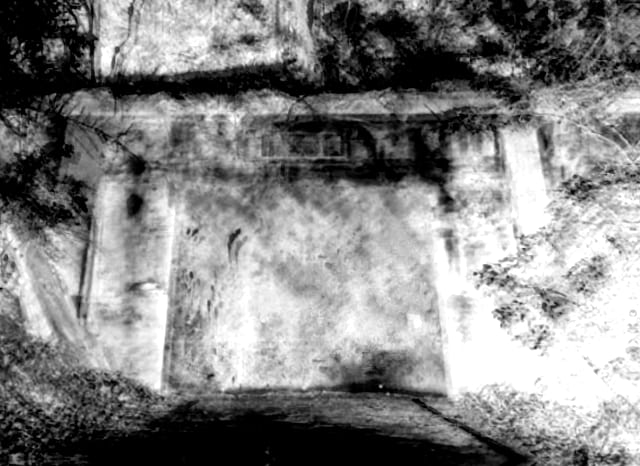 旧槻坂トンネルの外観