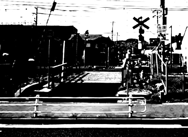 一の手西踏切の外観